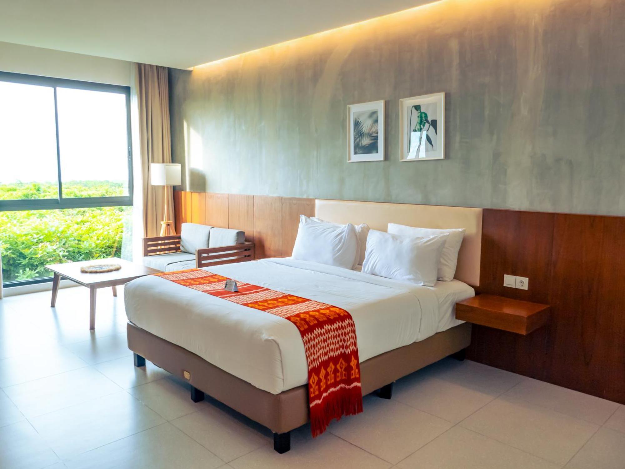 ויינגפו Kambaniru Beach Hotel And Resort מראה חיצוני תמונה